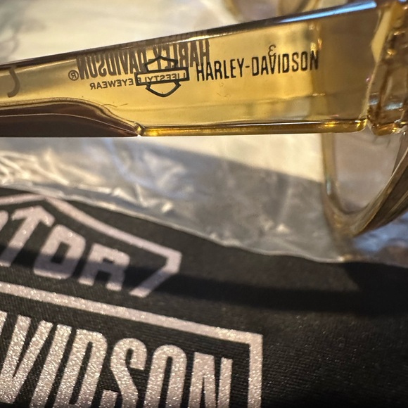 Beautiful women’s Harley Davidson sunglasses - Picture 5 of 10